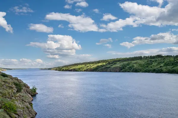 Krajobraz z rzeką Dniepr — Zdjęcie stockowe