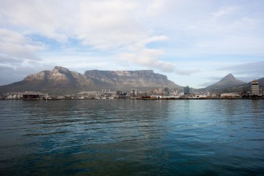 Masa Dağı ve Cape Town okyanustan
