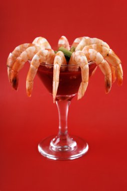 Karides kokteyl salsa sos ile 