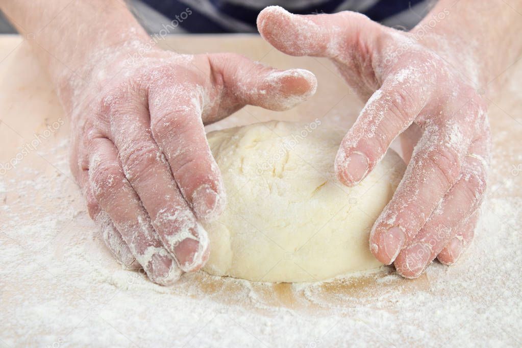 starting stretching dough 