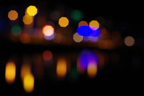 Multicolore bokeh luce città notte . — Foto Stock