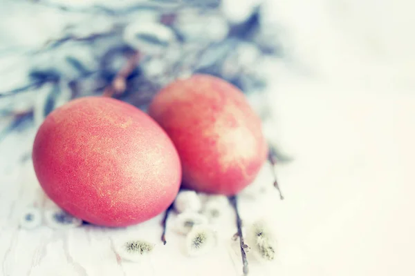 Two Red Easter Eggs Spring Fluffy Willow Branches Wooden White — Stock Photo, Image