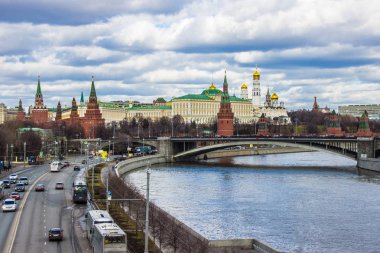 Kremlin, Clear bahar günü