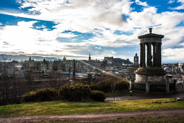 Sunny day in Edinburgh — Stock Photo, Image