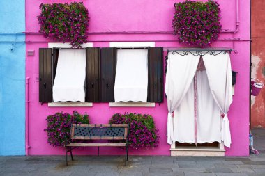Pembe bir levha üzerinde Burano Adası, Venedik, İtalya