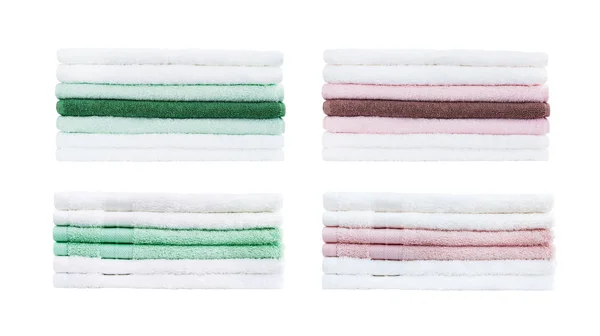 Conjunto de toallas de baño de colores aislados sobre fondo blanco . — Foto de Stock