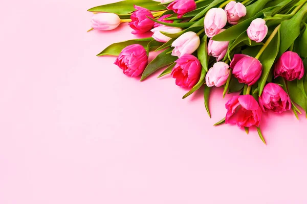 Rózsaszín Tulipán Csokor Rózsaszín Háttérrel Anyák Napja Valentin Nap Születésnapi — Stock Fotó