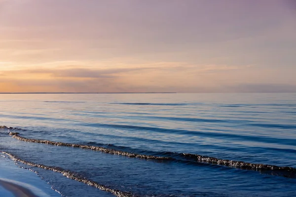 Belo Pôr Sol Luz Sobre Mar Báltico Fundo Natural Letónia — Fotografia de Stock