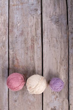 Güzel yün ipliği örgü için. 