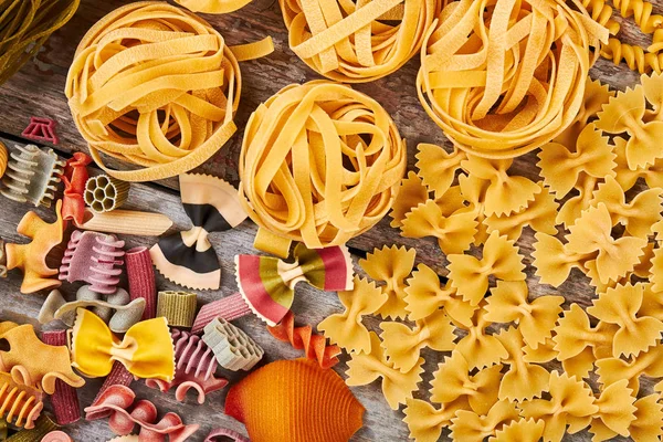 Hintergrund mit Pasta. Italienische Küche. — Stockfoto