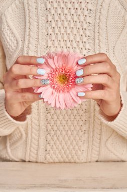 Güzel bahar manikür.