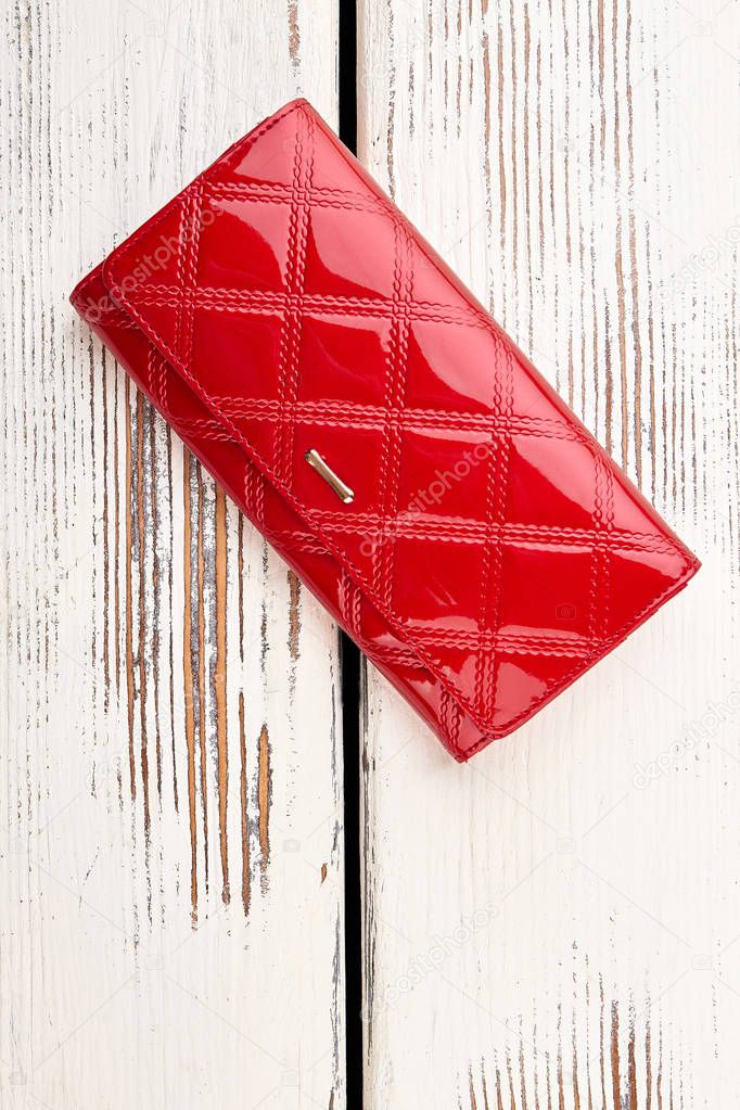 Beautiful red lacquer purse. 