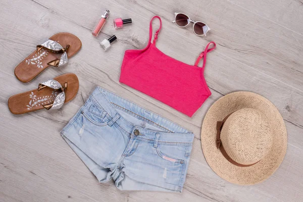 Beach summer clothes. — Stock Photo, Image