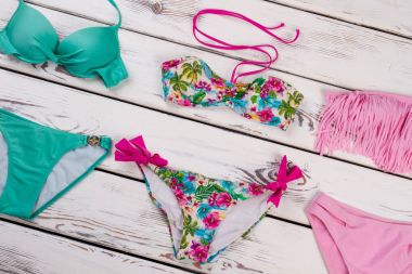 Kadın bikini set farklı türleri.