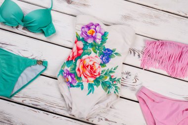 Bikini arka plan belirleme.