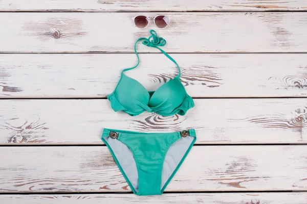 Bikini da donna color menta . — Foto Stock