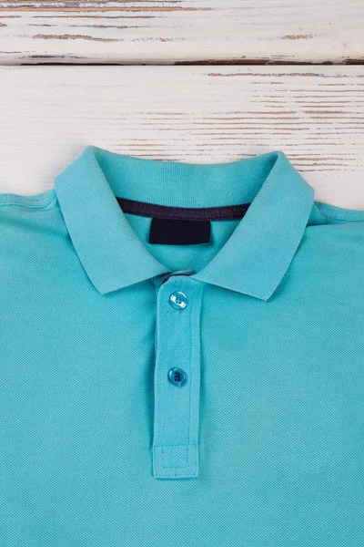 Blauwe mannen t-shirt close-up. — Stockfoto