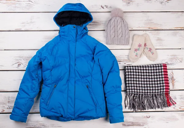 Bayan kış giyim kümesi