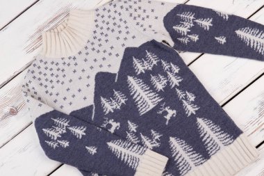 Yün kazak yakın çekim