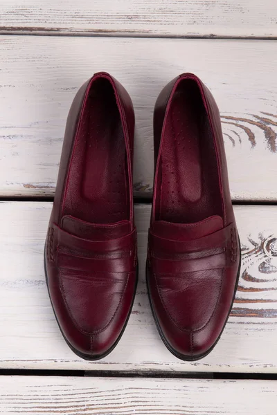 Par kvinnors loafers — Stockfoto