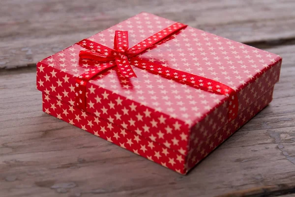 아름 다운 빨간 선물 상자 — 스톡 사진