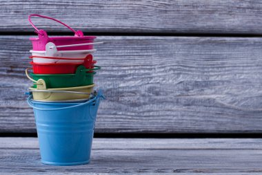 Renkli kova yığını