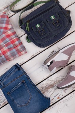 Kadın giyim üzerine ayrıntılı Görünüm