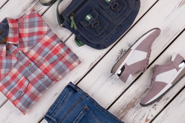 Denim ve ekose gömlek