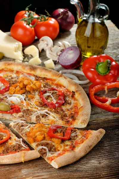 Tradition Mexican pizza — Stock Photo, Image