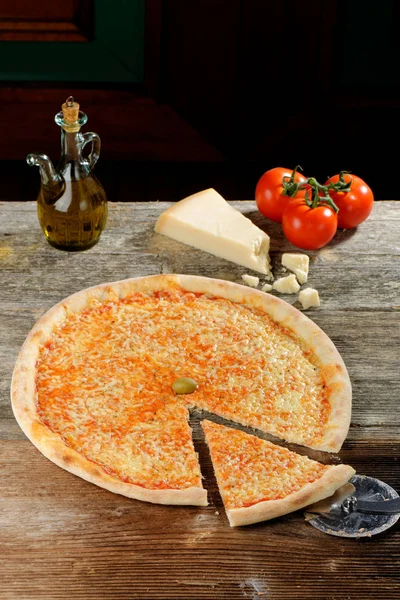 Italian Pizza Margarita — Stock Photo, Image