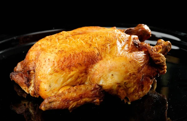 Whole roasted chicken — Stock Photo, Image