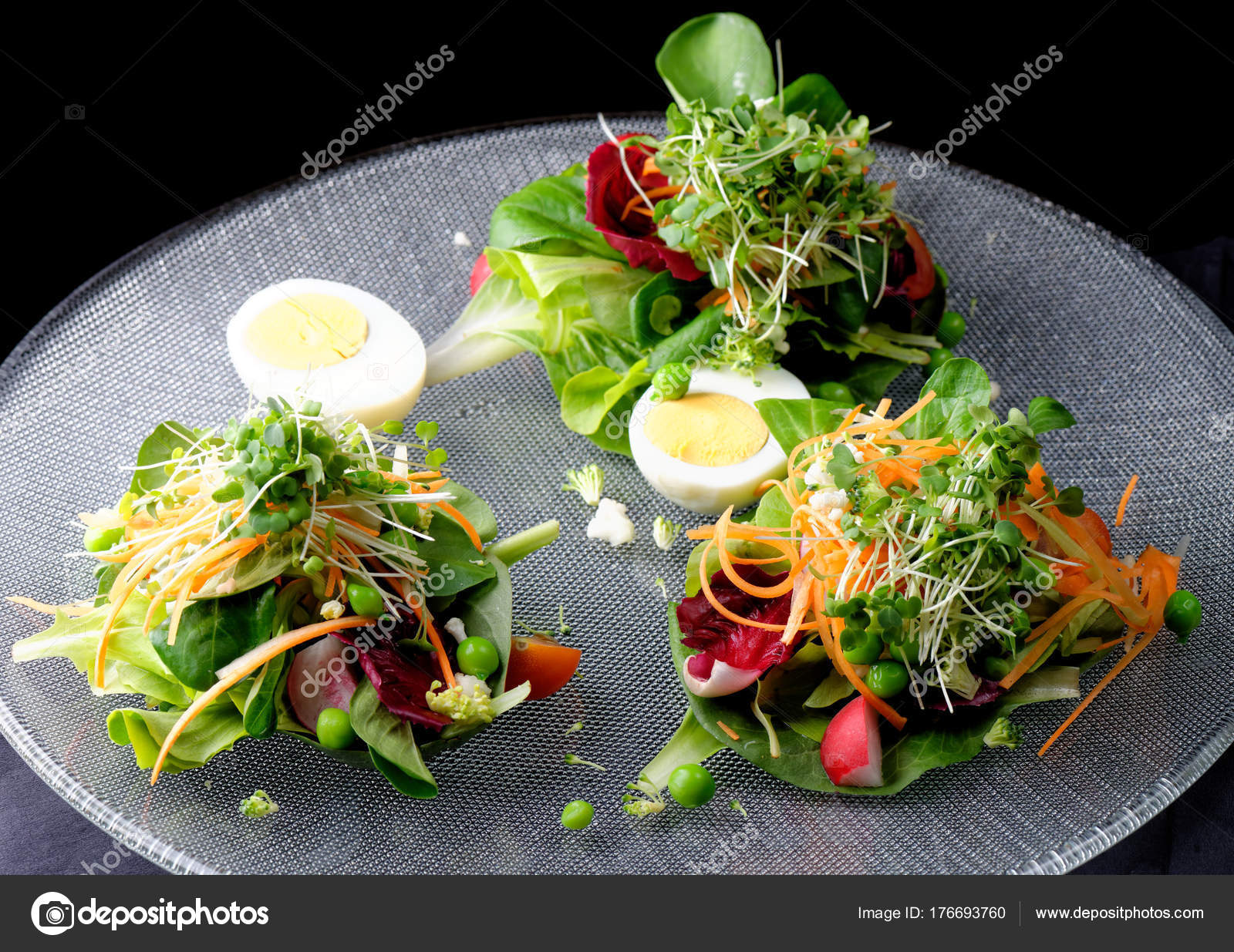 Fine dining mixed salad with ruccola — Stock Photo © vision.si 176693760