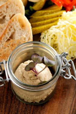 Canard kaz ciğeri pate ördek karaciğer ile yapılan 