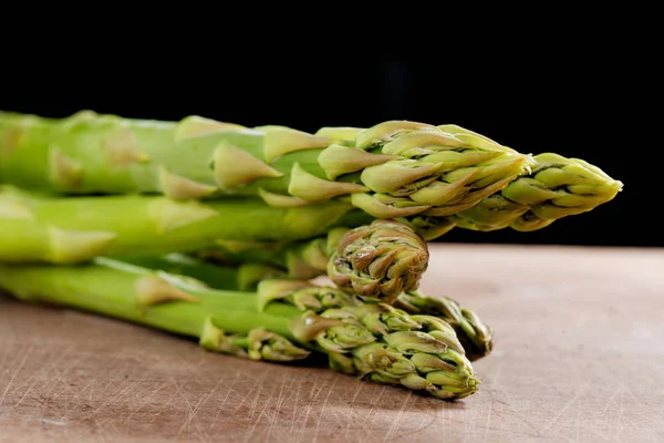 Mazzo di asparagi — Foto Stock