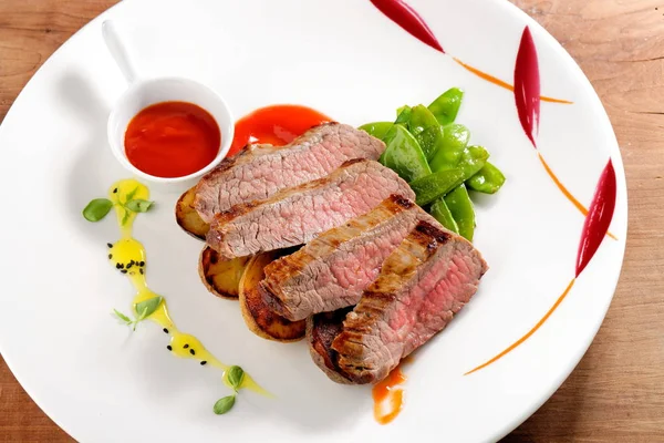 Roasted Kobe Marbled beef fillets — Stock Photo, Image