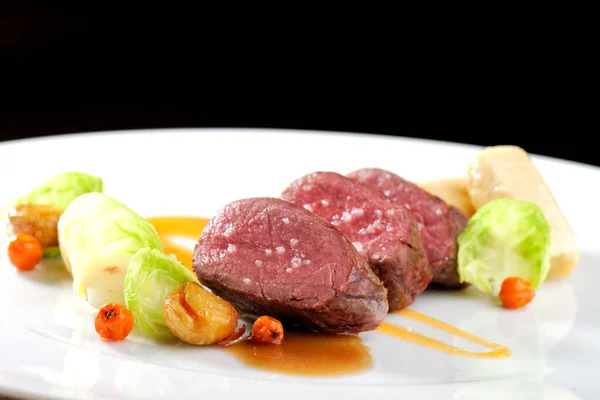 Cucina Raffinata Carne Cervo Bistecca Con Verdure — Foto Stock