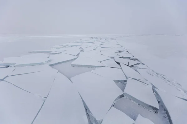 Bajkál-tó. Jég floes. Téli táj — Stock Fotó