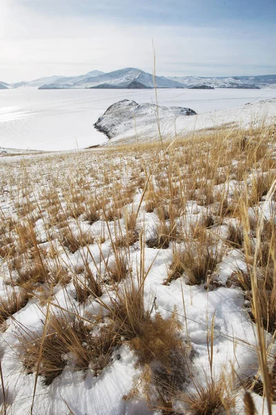 Isla Olkhon. Paisaje invernal, Lago Baikal — Foto de Stock