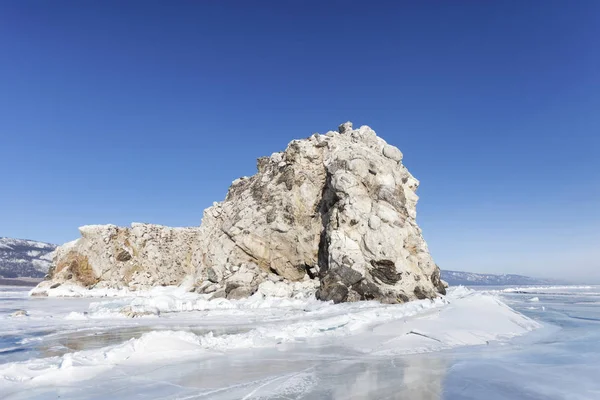 Baikalsee, Borga-Dagan-Insel. Winterlandschaft — Stockfoto