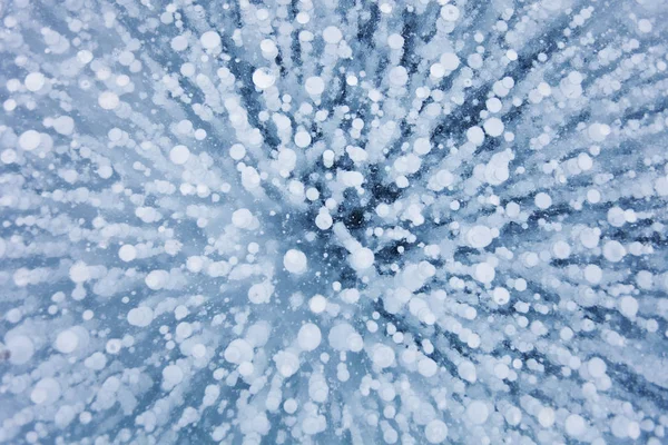 Blasenstruktur im Eis des Baikalsees — Stockfoto