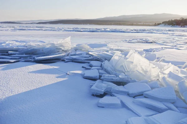 Gelo do Lago Baikal. Paisagem inverno — Fotografia de Stock