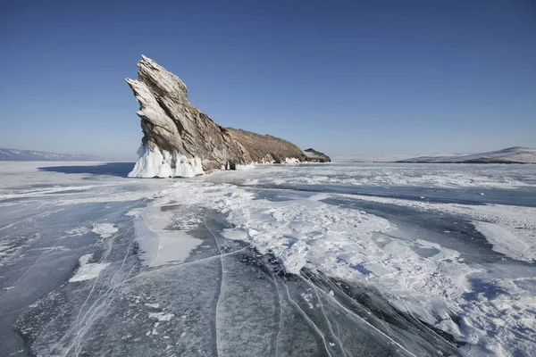 Baikalsee, Insel Ogoi. Winterlandschaft — Stockfoto