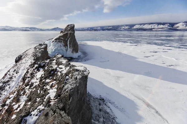 Kanca feje Cape téli táj, Lake Baikal, Olkhon island. — Stock Fotó