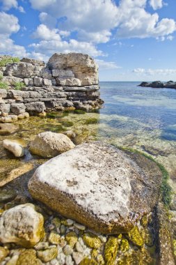 Karadeniz manzara. Cape Tarhankut, temiz su. Crimea. 