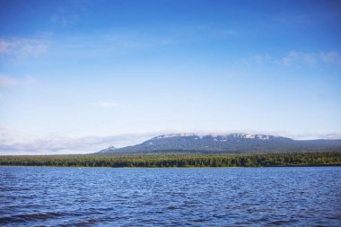 Göl Zyuratkul. Ural. Rusya