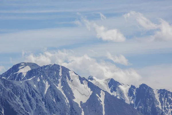 Snowed peaks. Altai Mountains. Russian landscape — Stock Photo, Image