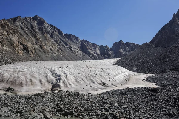 Glaciar Sandía cerca de la montaña Belukha — Foto de Stock