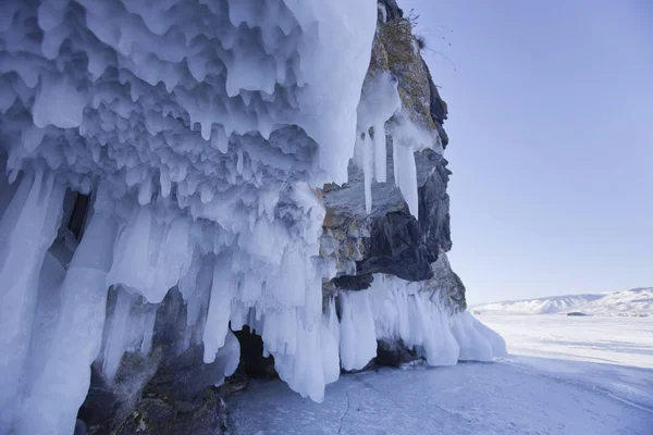 Icicles rock. Lake Baikal. Winter landscape — Stock Photo, Image