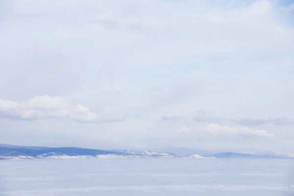 Paesaggio invernale. Lago di Baikal . — Foto Stock