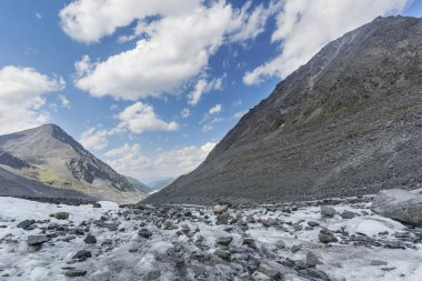 Akkem Buzulu. Altay Dağları manzara. Rusya